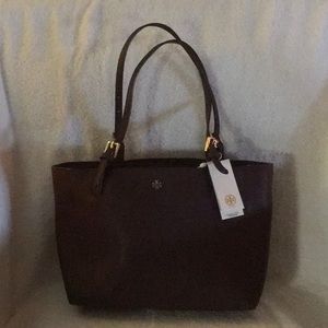 Tory Burch York Small Bucket Tote